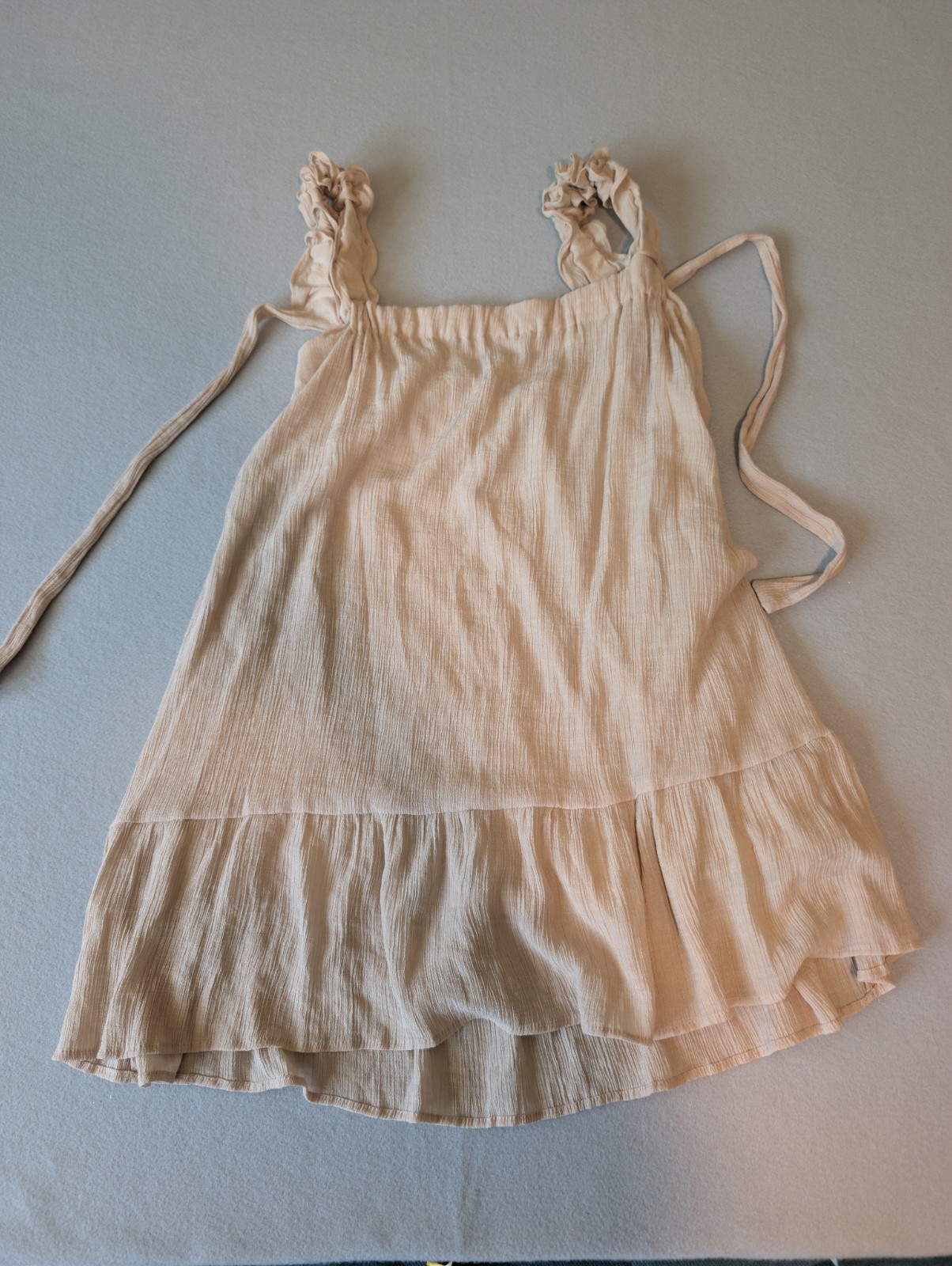 Sweet Wanderer Cream Ruffle Shift Mini Dress Neutral Tiered Bow Tie Back Sz M image 5