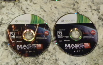 Mass Effect 3 (Microsoft Xbox 360, 2012) 2 Disc Set - Discs Only / No Tracking
