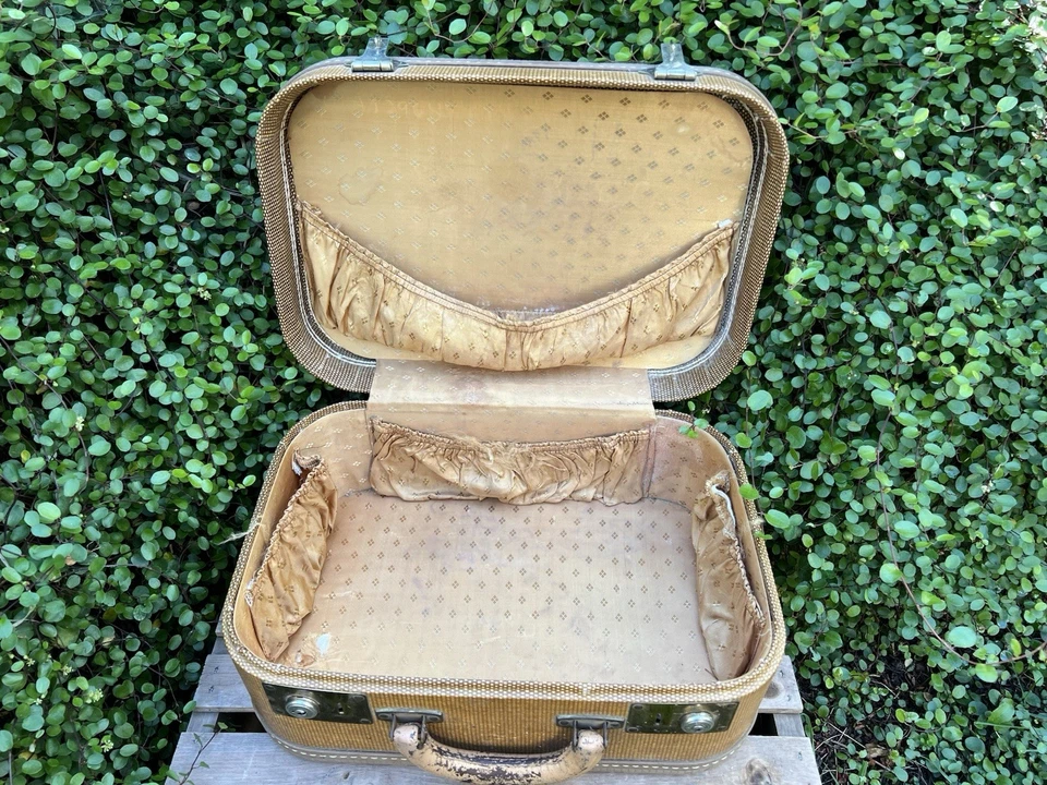 Maleta estilo tweed Wheary de colección años 40 color tostado/dorado tejido equipaje con interior satinado Foto 2 de 4