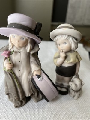 1997 Enesco NBM Bahner Pretty As A Picture ''I Can't Wait to See You'' Figurine