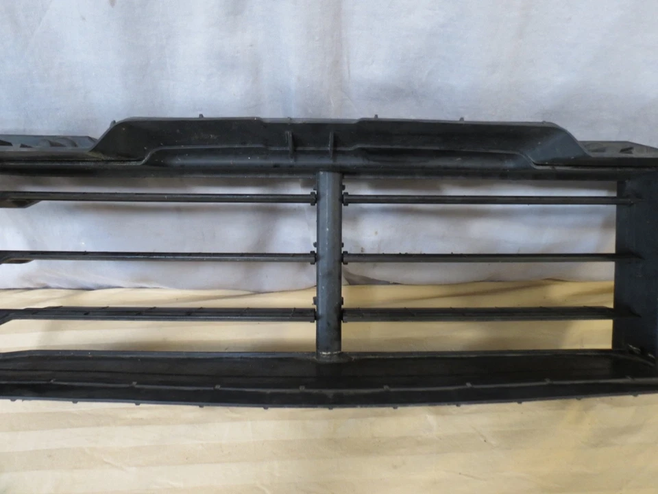 17 18 19 Kia Niro Front Bumper Active Air Shutter Duct Deflector 86958-G5000 Foto 3 de 4