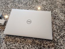 Dell XPS 9520 i7-12700H 2TB SSD, 32GB Memory RTX 3050 OLED QHD Touch
