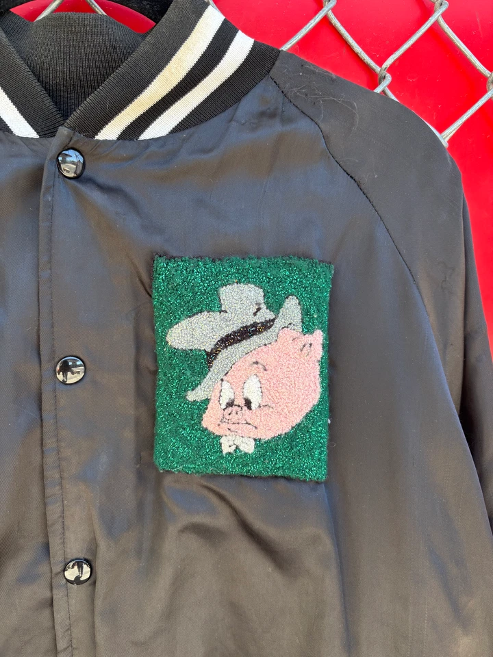 Chaqueta Looney Tunes Bordada Nylon Estilo Universitario Años 70 Hecha en EE. UU. Grande Negra  Foto 3 de 4
