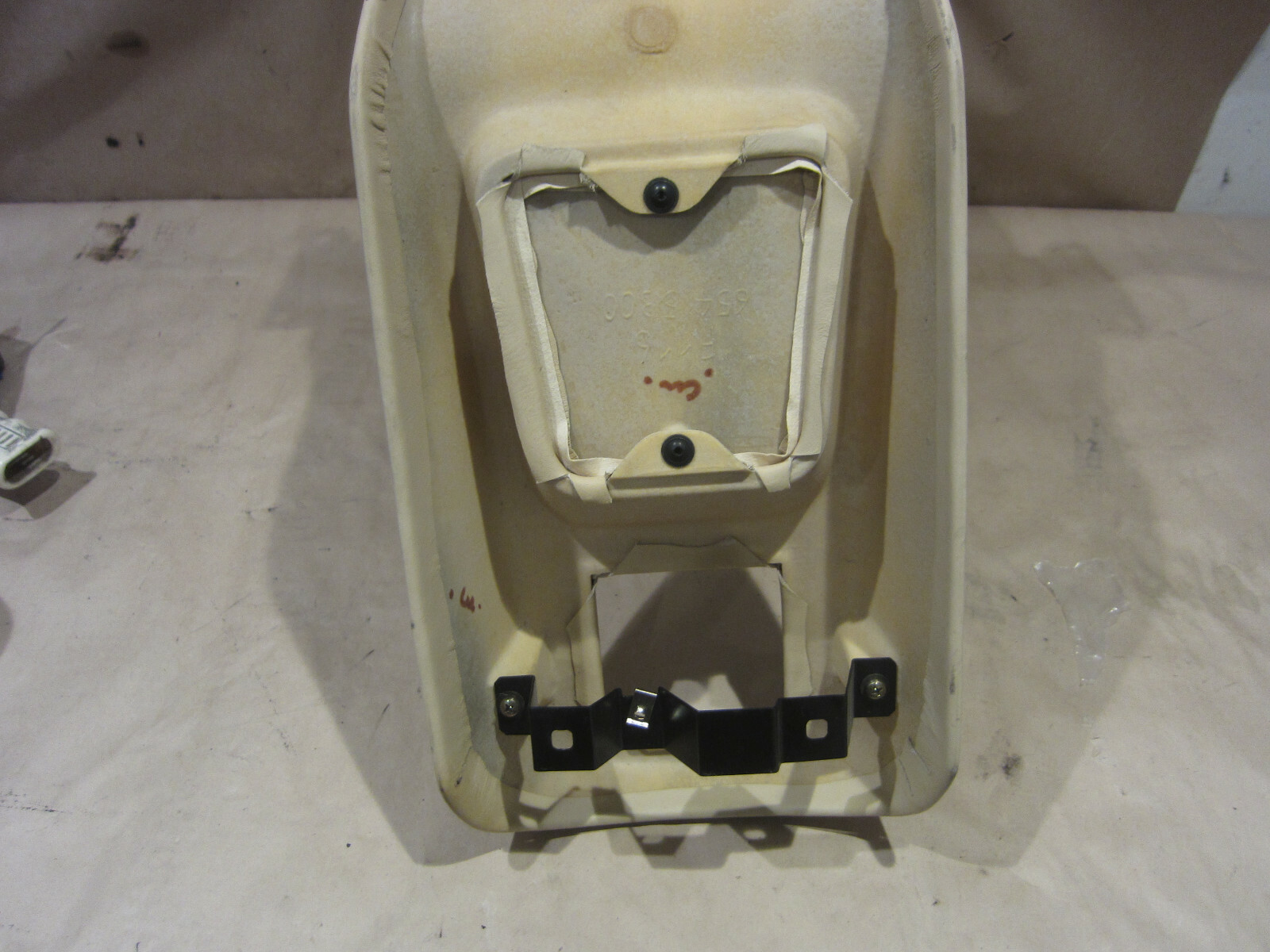 Ferrari 456 MGT / MGTA - Rear Center Console Complete - Cream - P/N 65413900