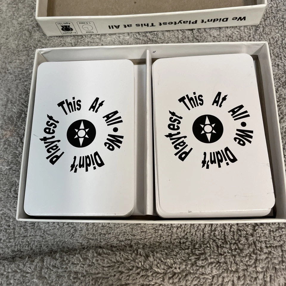 Карточная игра We Didn't Playtest This At All With Chaos Pack от Asmadi Games - Изображение 2 из 3