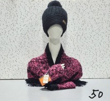 SCREAMER Set 50: Mitts, Beanie, Scarf New With Tags