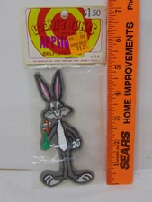 VINTAGE OLD PATCH LOONEY TUNES BUGS BUNNY EATING CARROT E-Z BUCKLE NOS