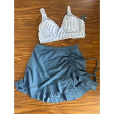 Blooming Jelly Swimsuit Set Striped Top Skirted Bottoms Medium Women's Blue