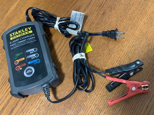 Stanley FatMax BC8S 8-Amp fully automatic battery charger Tender Works Great!