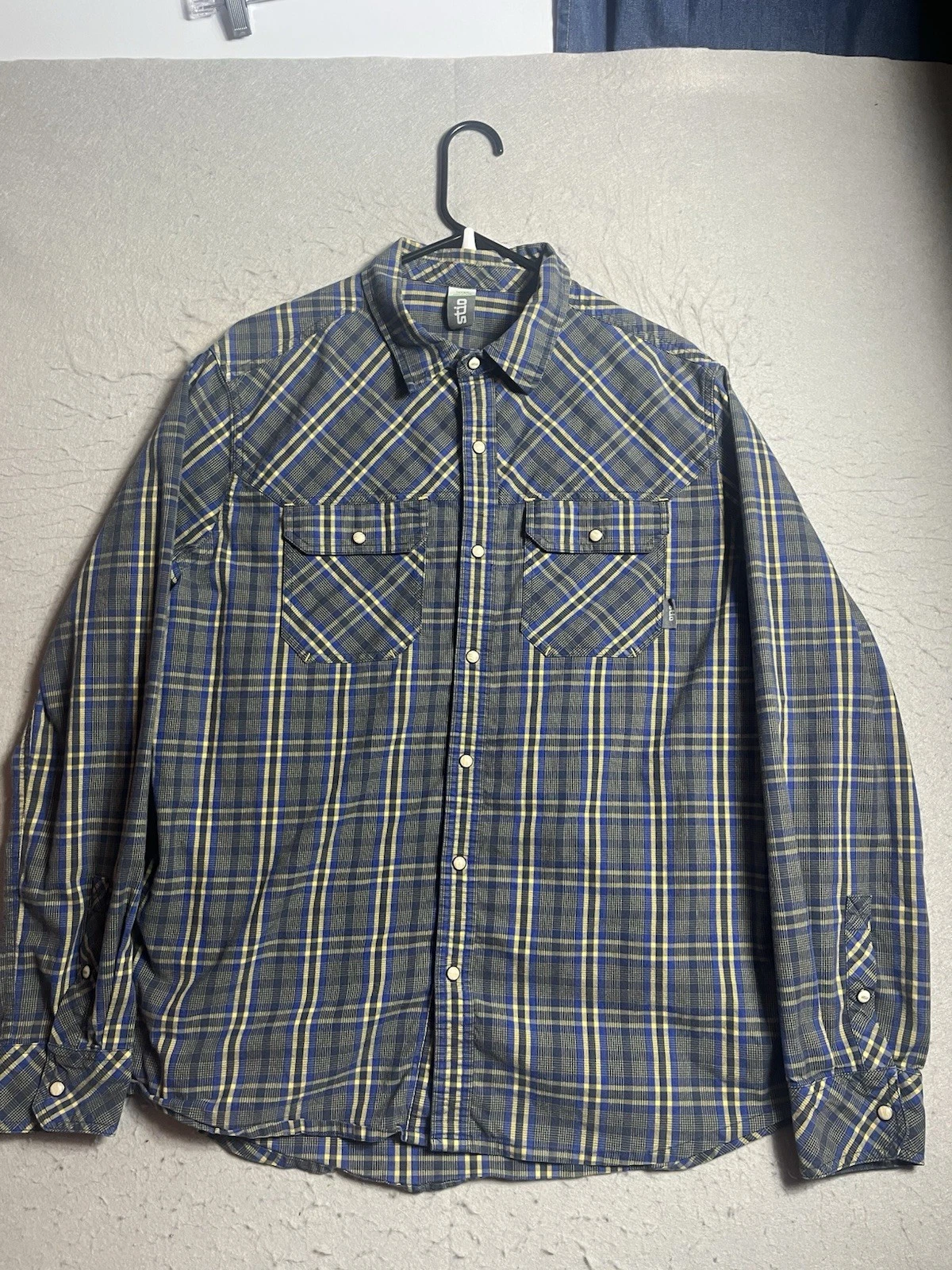 Stio Shirt Mens L Yellow Blue Plaid Short Sleeve Pearl Snap Pocket Hike Outdoor