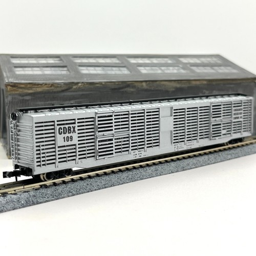 Atlas N Scale 3122 Consolidated Dressed Beef 85 ft Hi-Cube Stock Car CDBX 109 | Condition: Used