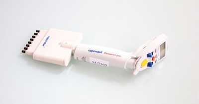 Eppendorf Research pro 8-Kanal Pipette 5 - 100 µL