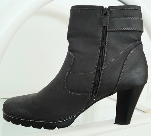 Schwarz-graue Kunstleder 👢 Stiefeletten, 8 cm Absatz, Gr. 42 passt bis Gr. 43 - Bild 5 von 24