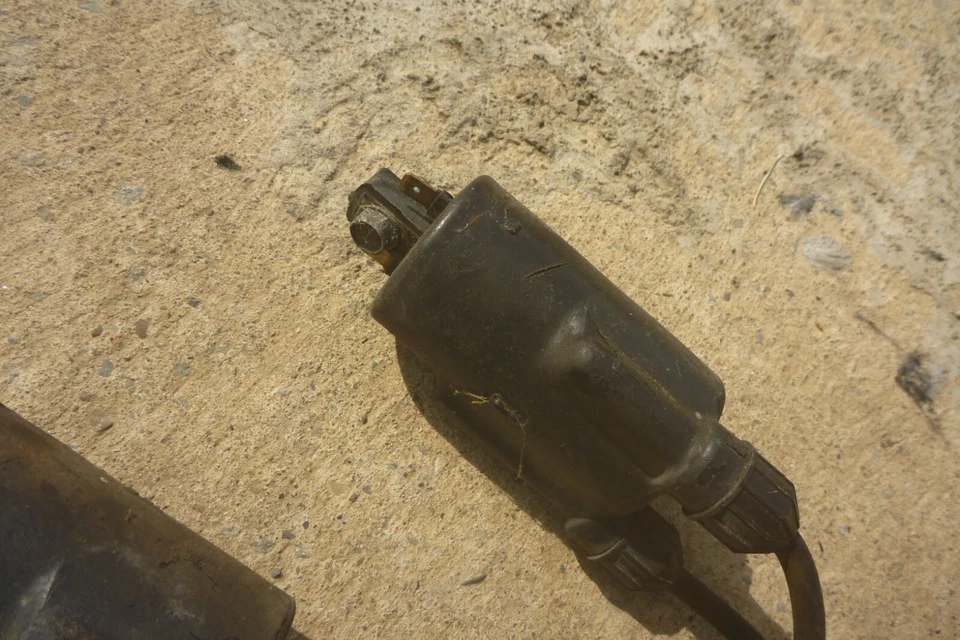 Специальные катушки зажигания 1980 Honda CB900C с проводами - Изображение 3 из 4