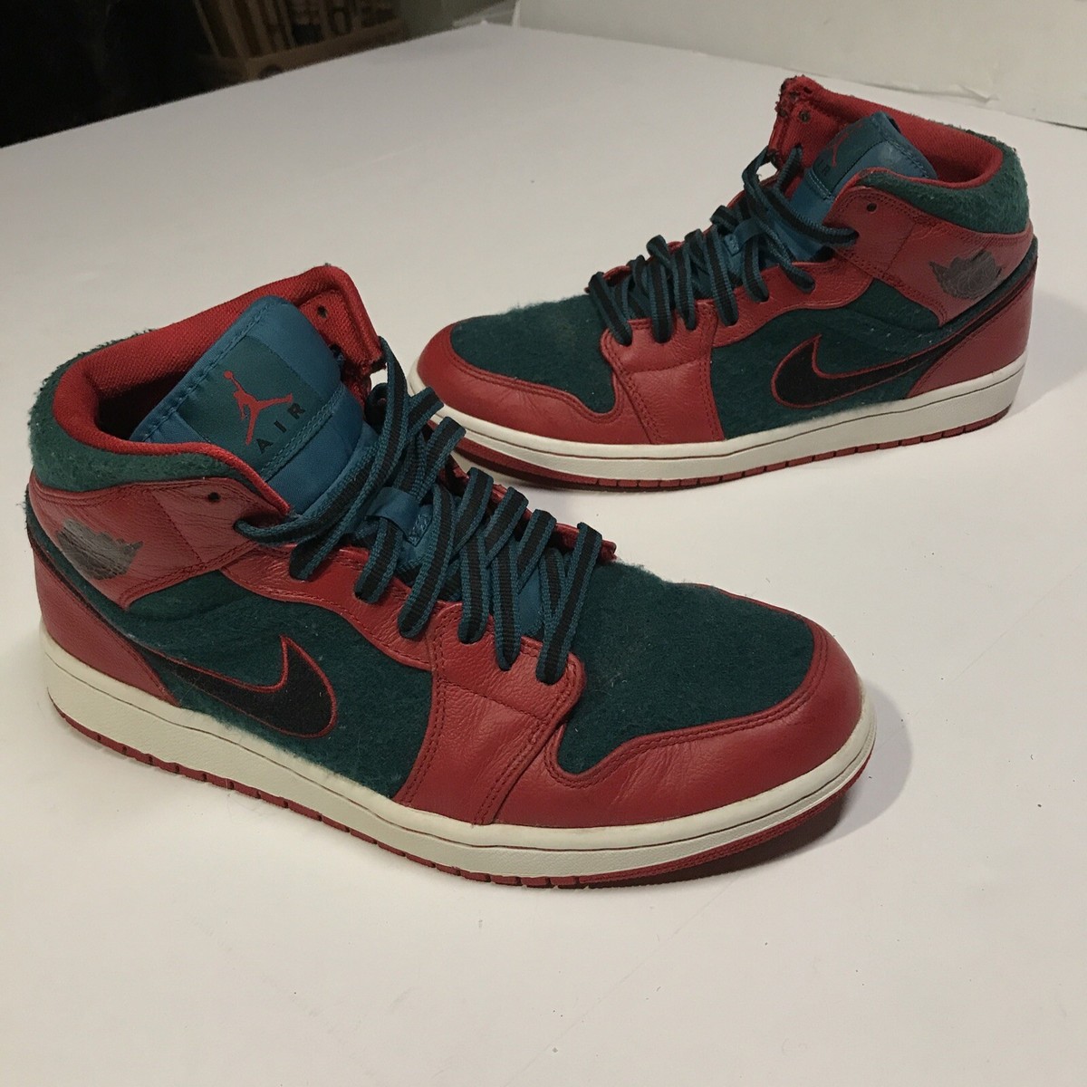 Nike Air Jordan 1 Mid Retro Gym Red Dark Sea Size 10.5 Nike Air Jordan 1 Mid Retro Gym Red Dark Sea Size 10.5