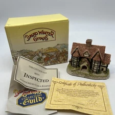 David Winter Cottages Shirehall Figurine Medieval English 1985 w/COA & Box Vtg
