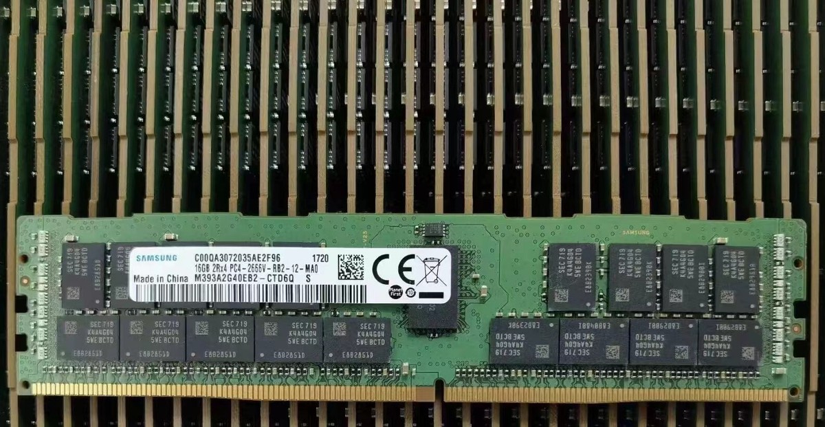 SAMSUNG 16GB DDR4 2666 2Rx4 PC4-21300 M393A2G40EB2-CTD 288pin