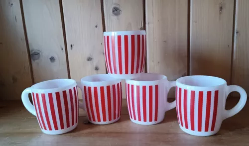 5 Vintage HAZEL ATLAS *RED CANDY STRIPE* Milk Glass Coffee Mugs  