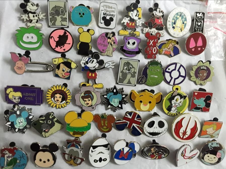 DISNEY TRADING PINS 100 No Doubles Pin Lot