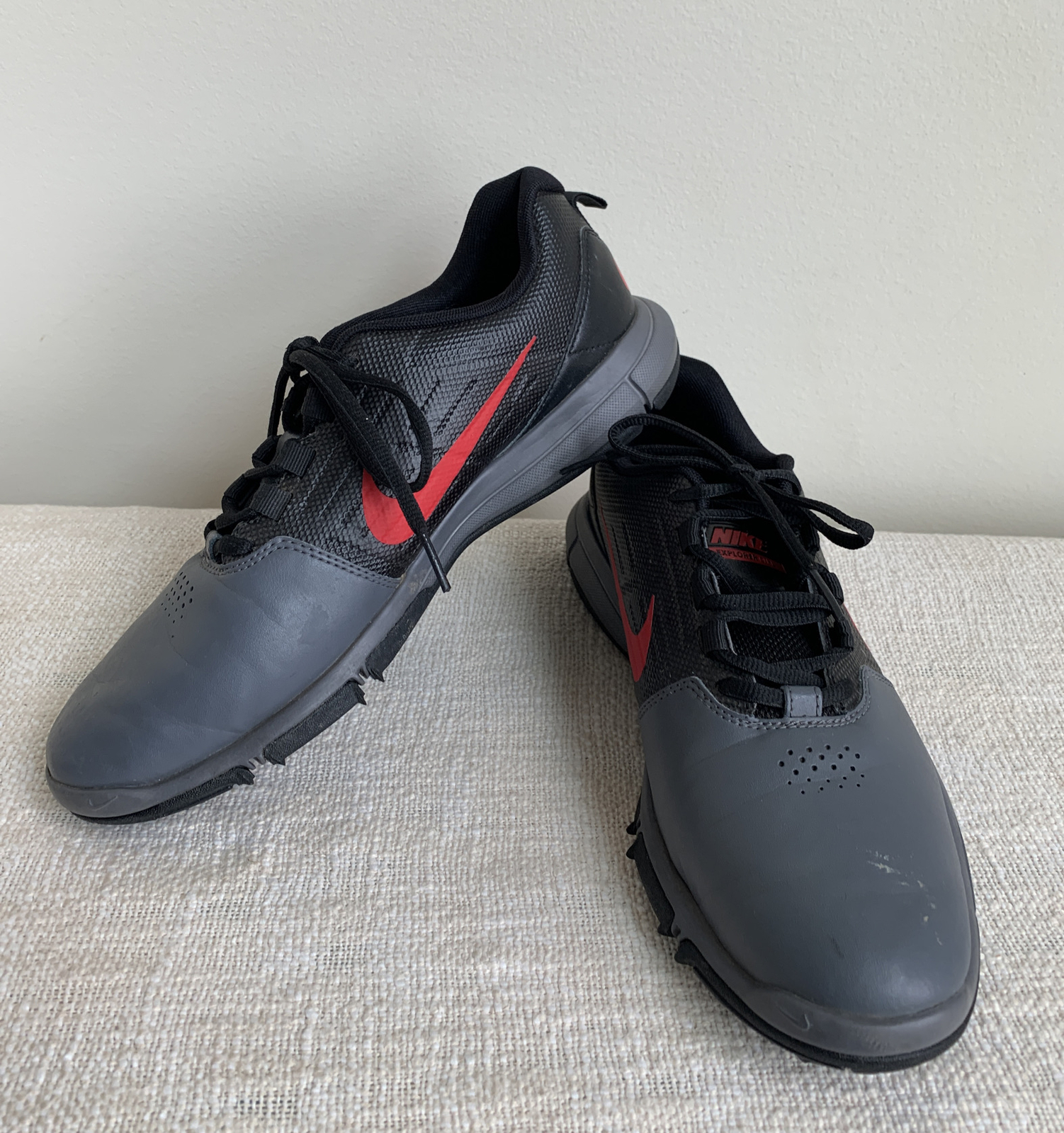 nike explorer s golf shoes