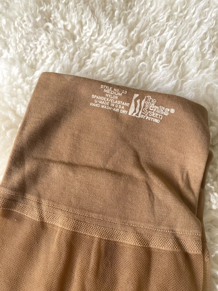 Medias de nailon Futuro medianas vintage años 50 60 EE. UU. mediados de siglo Foto 3 de 3