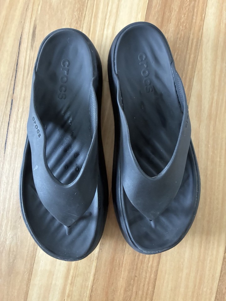 Crocs Getaway Platform Sandals Womens 10 Black Comfort Thong