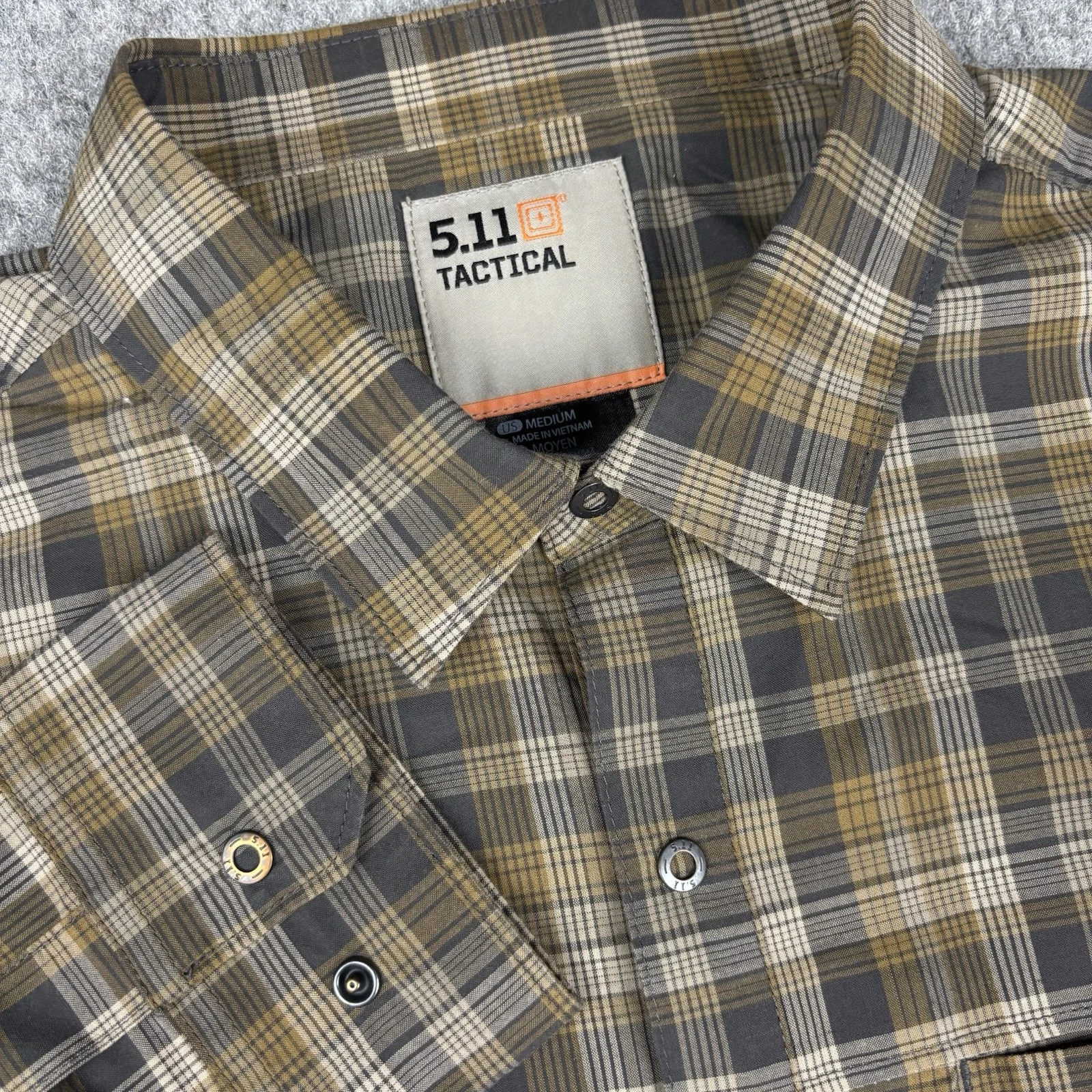 5.11 Tactical Shirt Men’s Medium Plaid Button Up Long Sleeve Outdoor Hiking EUC