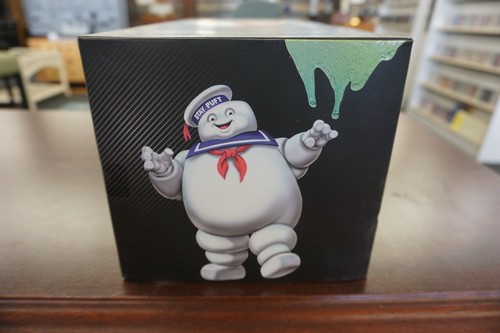 1/18 Hot Wheels Elite Ghostbusters 2 Ecto 1A Sealed (13986) - Picture 2 of 6