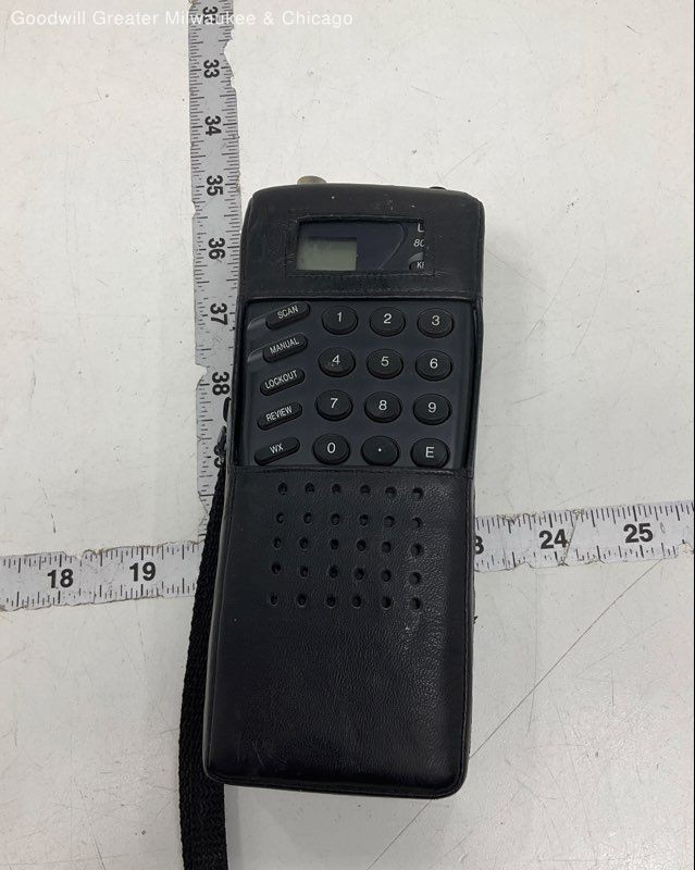 Vintage Uniden Bearcat SC150B Handheld Radio Scanner in Leather Case
