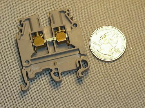 Entrelec M 4/6 5116 Terminal Block Grey - Picture 2 of 2