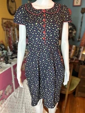 Hard to Find Trollied Dolly Floral Dress with Peter Pan Collar and Pockets EUC