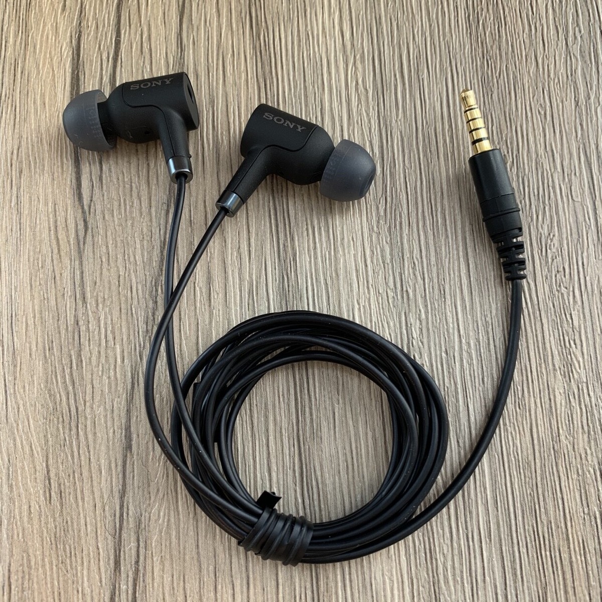 Sony NW-A35 セット & Bose in-ear headphones s-l1200.jpg