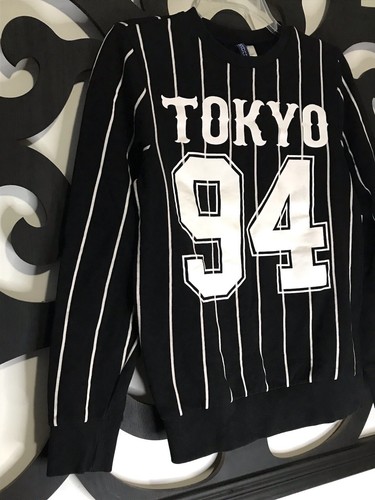 Divided H&M Women’s Black/White Vertical Stripes Tokyo 94 Sweatshirt Pullover XS - Picture 2 of 11