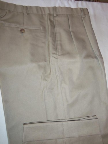 112- MINT Brooks Brothers LIGHT SILKY WOOL BEIGE PANTS - 40 X 28