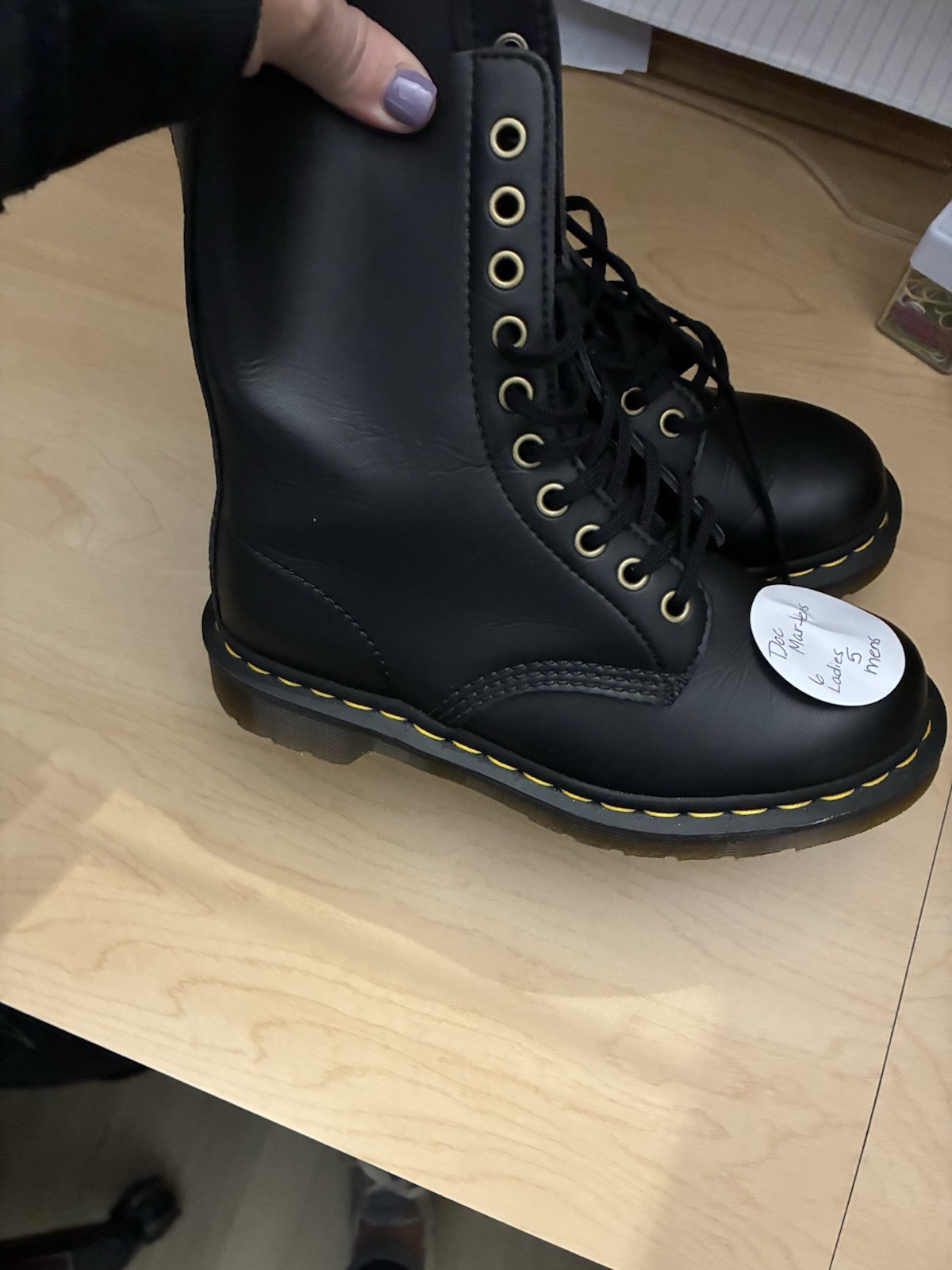 Doc Martens New Black Leather Unisex Combat Boots - Size 6 Ladies 