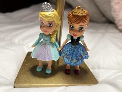 Disney lot of 2 Frozen Elsa & Anna 3-Inch Figures figurines Collector Toys 