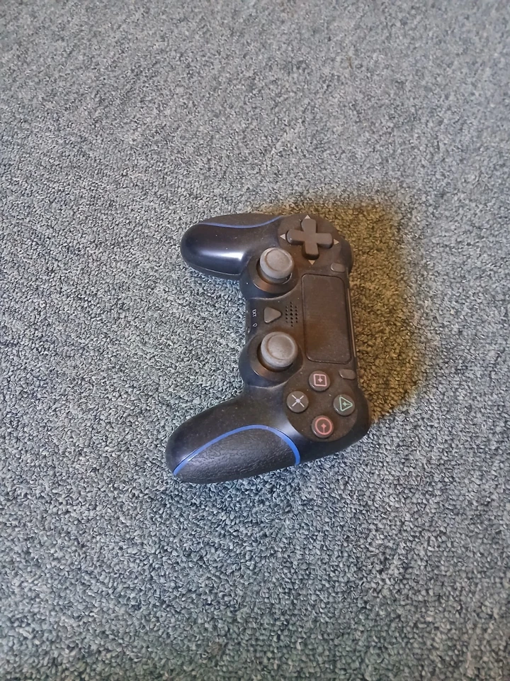 Sony PlayStation 4 Pro, photo 2 sur 5