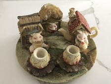 The Three Little Pigs Miniature Tea Set Collection NIB