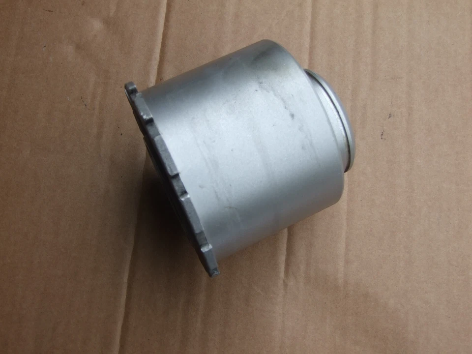 Buje de cojinete de husillo de rueda trasera Ducati 1000DS multistrada 748 916 996 multistrada Foto 3 de 4