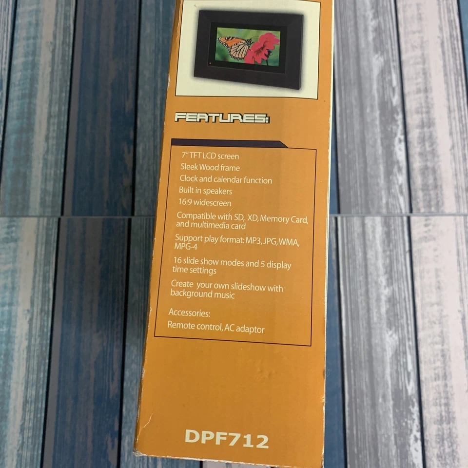 Curtis DIGITAL PHOTO FRAME 7" LCD SCREEN - PLAYS JPEG PICS Plug In Card and Play - Image 2 of 4