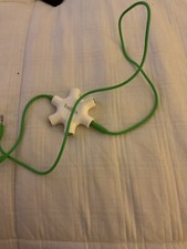 Belkin rockstar 5-jack multi headphone audio splitter used With Two Cables