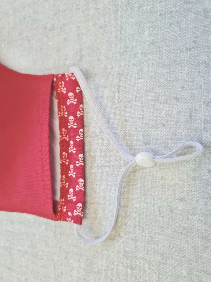 Skull & Crossbones ~ Ladies Shaped Face Mask, Triple Layer, Nose Wire ~  Made UK - Image 4 of 4