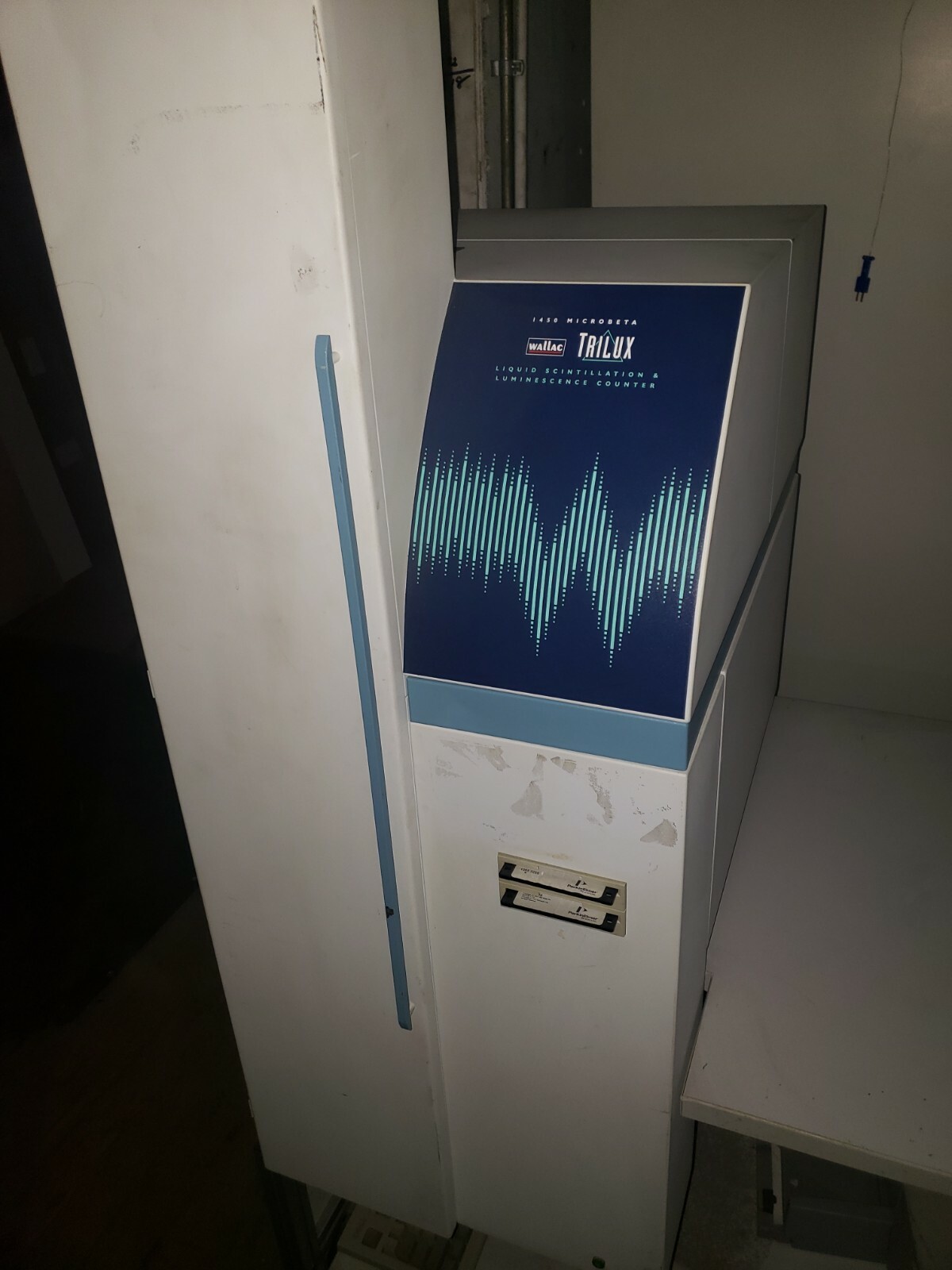 Wallac TriLux MicroBeta 1450 Liquid Scintillation Luminescence Counter