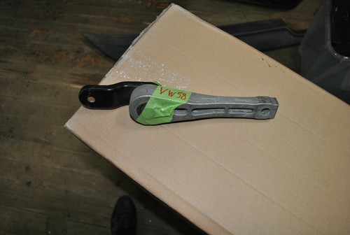 VW Golf 5 V Getriebehalter Pendelstütze 1K0199855 (VW58)