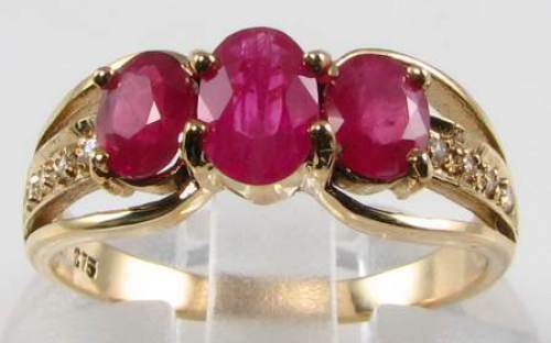 LUSH 9K 9K GOLD RUBY & DIAMOND TRILOGY 3 STONE ART DECO INS RING Free Resize - Picture 2 of 6