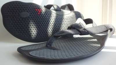 Vivobarefoot Eclipse Sandale 2017 40M schwarz / grau - Top Zustand