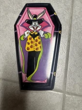 1998 Warner Bros Looney Tunes BUGS BUNNY Candy COFFIN Treat Trinket BOX