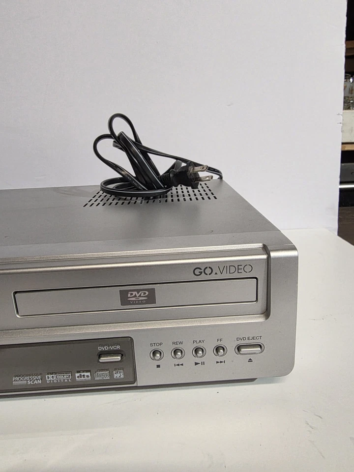 Go Video DV2150 Reproductor Combo de DVD VCR Video Cassette Grabadora con Control Remoto y Cable AV Foto 4 de 4