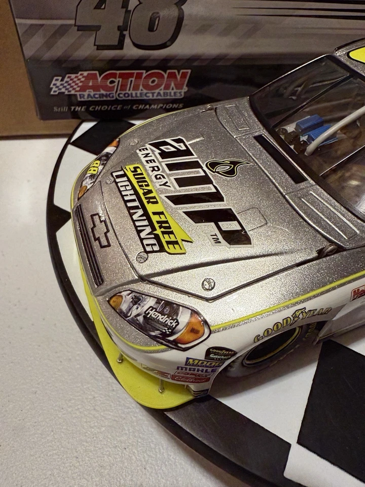 Dale Earnhardt Jr. #88 Amp Energy Sugar Free Lightning 2010 1/24 Nascar Diecast - Image 3 of 4