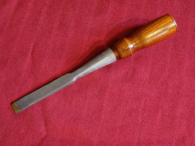 Nice Unmarked 1'' Flat Edge Socket Chisel Leather Cap Rosewood Handle Sharp VGC